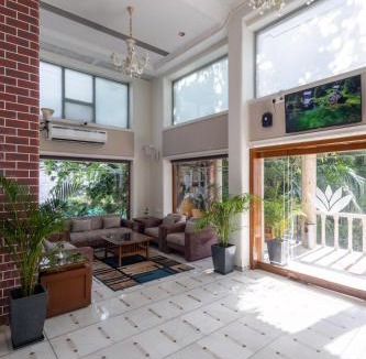 Sayajiganj Hotel | Hotel Pravasa Stay