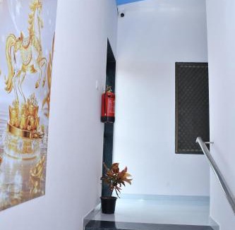 Shri Madhopur Hotel | Hotel Prayagraj