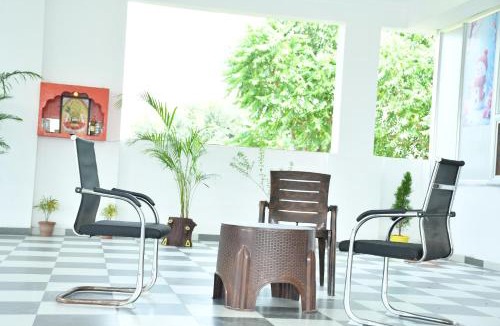 Shri Madhopur Hotel | Hotel Prayagraj