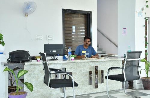Shri Madhopur Hotel | Hotel Prayagraj