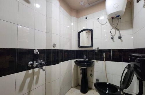 Dharmatala Hotel | Hotel Pushpak International