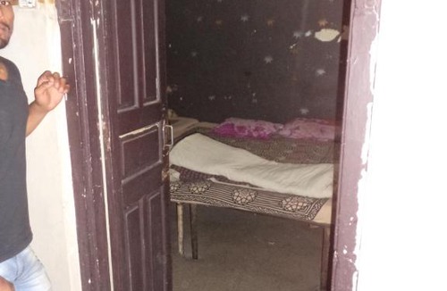 Sindhi Camp Hotel | Hotel Rajhans (Station road)