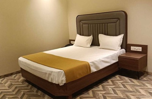Vasai East Hotel | HOTEL REGENCY