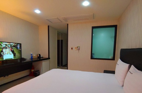 Gangjeong-dong Hotel | Hotel Rhangju