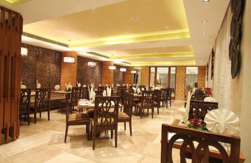Ahmedabad City Centre Hotel | Hotel Riverview