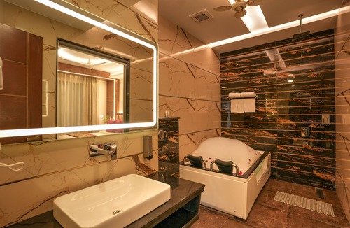 Knowledge Park III Hotel | Hotel Rj