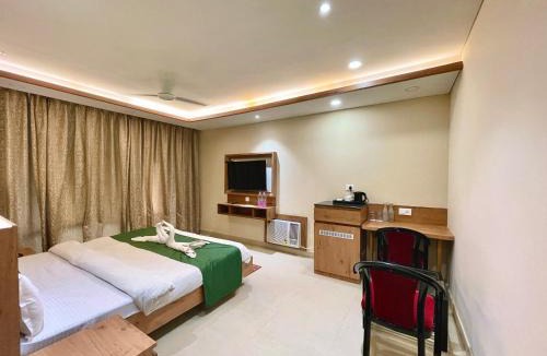 Puri Hotel | Hotel ROCKBAY, Puri Swimming-pool, near-sea-beach-and-temple fully-air-conditioned-hotel with-lift-and-parking-facility - 4