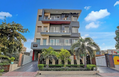 Sector 70 Apartment | Hotel Royal City