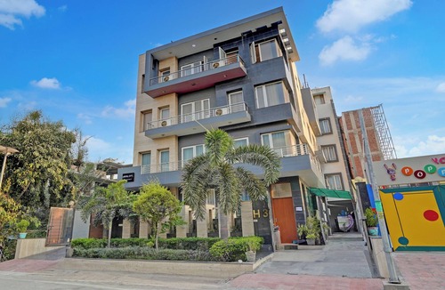 Sector 70 Apartment | Hotel Royal City