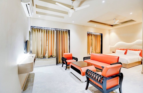 Sector 70 Apartment | Hotel Royal City