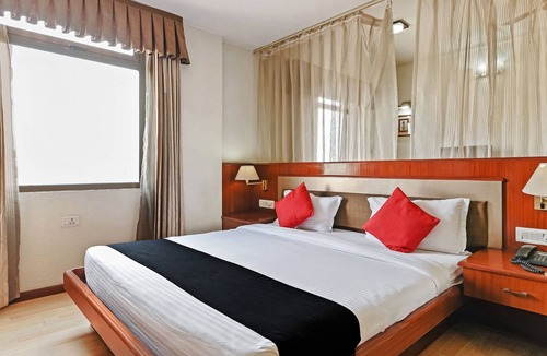 Malviya Nagar Hotel | Hotel Royal Empire