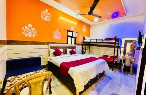 Amer Fort Road Hostel | Hotel Royal Pinkcity