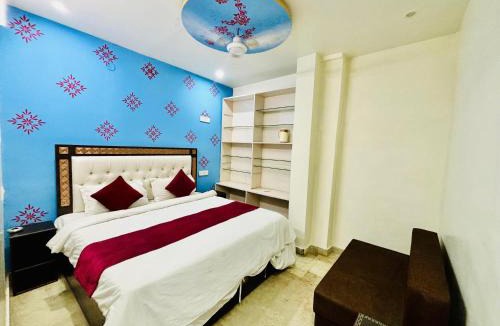 Amer Fort Road Hostel | Hotel Royal Pinkcity