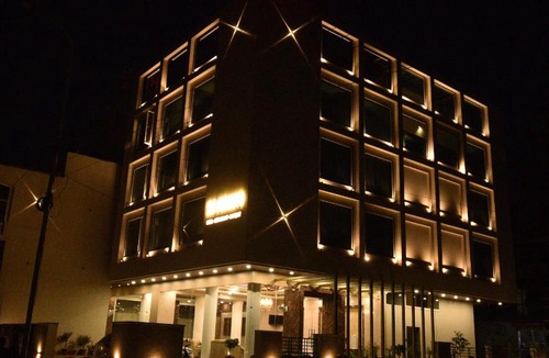 Tonk Road Hotel | Hotel S K Grand