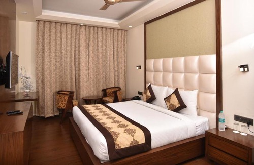 Tonk Road Hotel | Hotel S K Grand