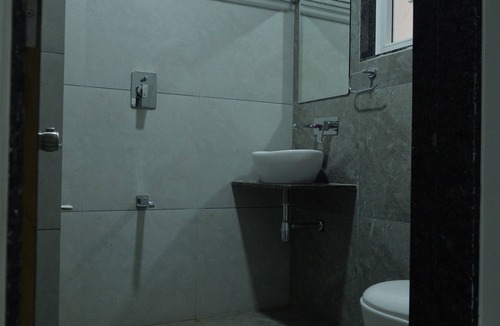 Rajpipla Hotel | Hotel Sai Inn