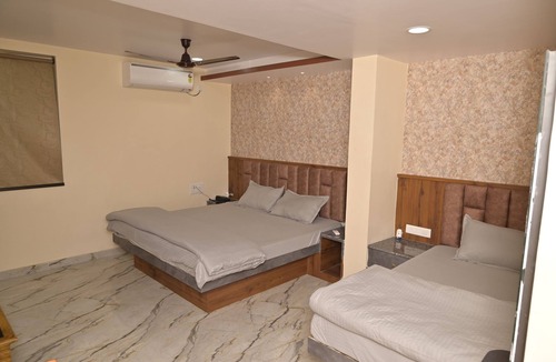 Brahmapur Hotel | Hotel Satyabhama Lodging