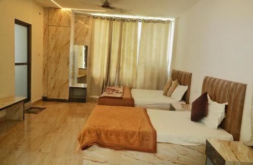 Jaunpur Hotel | Hotel Satyam And Restaurant