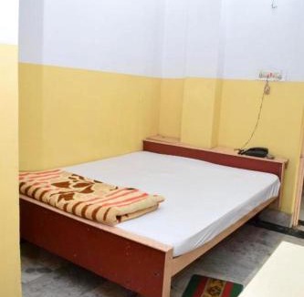 Deoghar House | HOTEL SAVITRI Nearest Deoghar Mandir