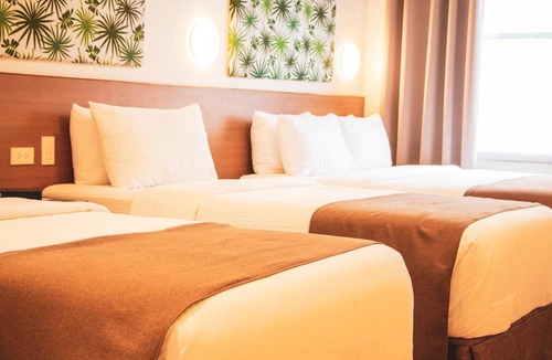 Legazpi Hotel | Hotel Sentro Legazpi
