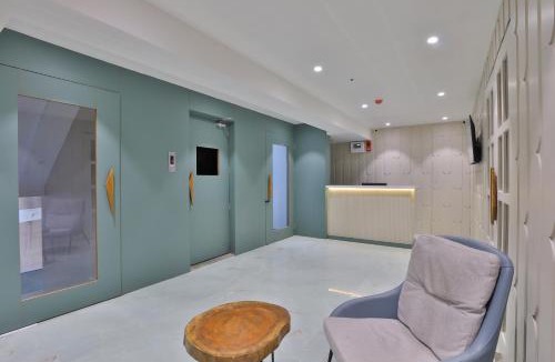 Bodakdev Hotel | Hotel Serenity