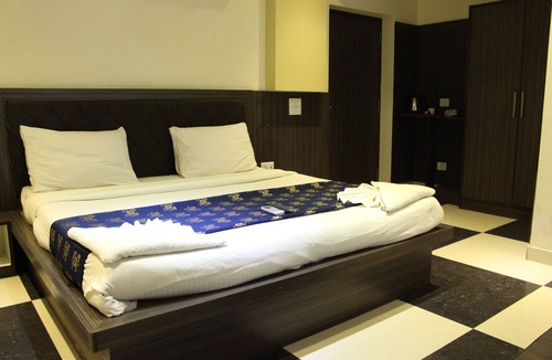 Behror Hotel | Hotel Shagun Residency Behror