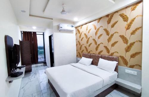 Rajpipla Hotel | Hotel Shivam