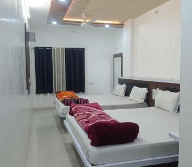 Nathdwara Hotel | Hotel Shri Bhanwardeep