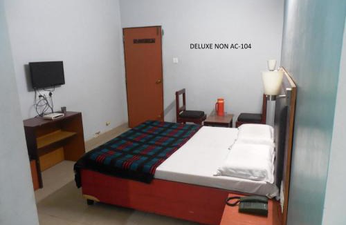 Maninagar Hotel | Hotel Silver Springs