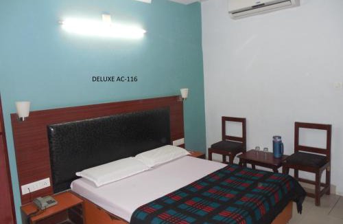 Maninagar Hotel | Hotel Silver Springs