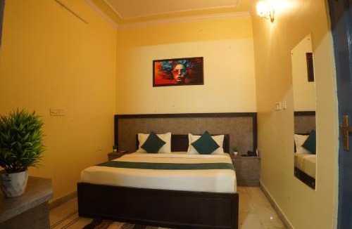 Malviya Nagar Hotel | Hotel Silver Stay