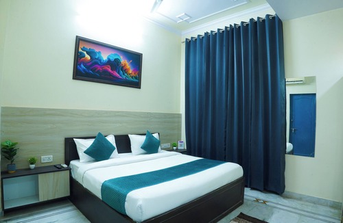 Malviya Nagar Hotel | Hotel Silver Stay