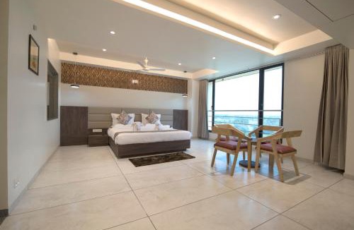 Ahmedabad Hotel | HOTEL SILVERA GRAND