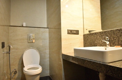 Tonk Road Hotel | Hotel SK Grand