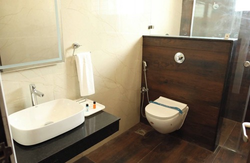 Periyakulam Hotel | Hotel SKVR Grand - Theni