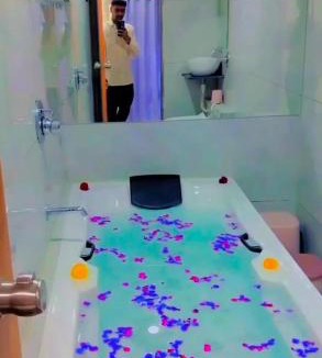 Navrangpura Hotel | Hotel Skyland