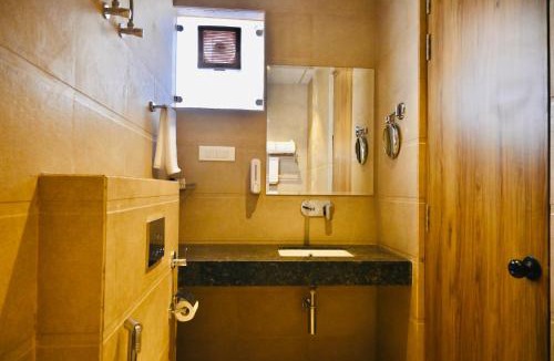 Kalyanpur Hotel | Hotel SS Grand