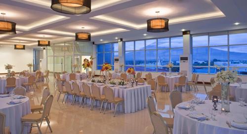 Legazpi Hotel | Hotel St. Ellis