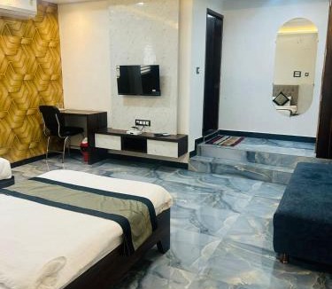 Rau Hotel | Hotel Staywell,Pithampur
