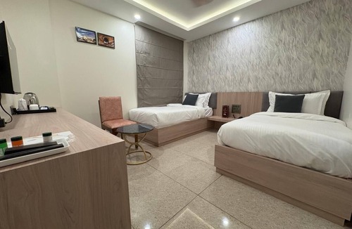 Sikar Hotel | Hotel Surbhi Grant By Gazebo
