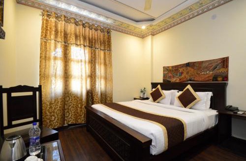 Amer Fort Road Hotel | Hotel Surya Garh