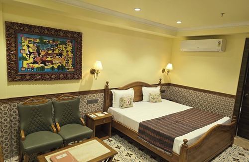 Gandhinagar Hotel | HOTEL SURYA PALACE