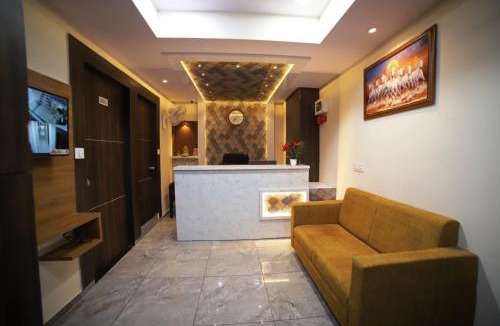 Navrangpura Hotel | Hotel Surya Villa