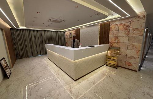 Jhunjhunu Hotel | Hotel The Crown Inn