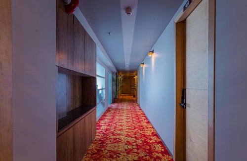 Gandhinagar Hotel | Hotel The Grand Heaven