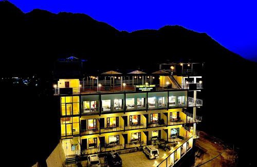 Haidargarh Hotel | Hotel The SSB - Property of the Year ! Luxury Balcony Rooms ! Mountain View ! Rooftop Cafe ! Big Parking !