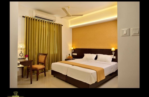 Statue Hotel | Hotel Town Tower