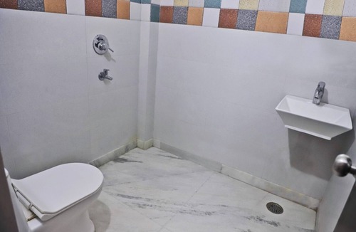 New Delhi Hotel | Hotel Traditional Inn