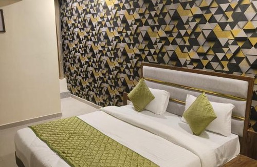 Vadodara Hotel | Hotel V R Villa