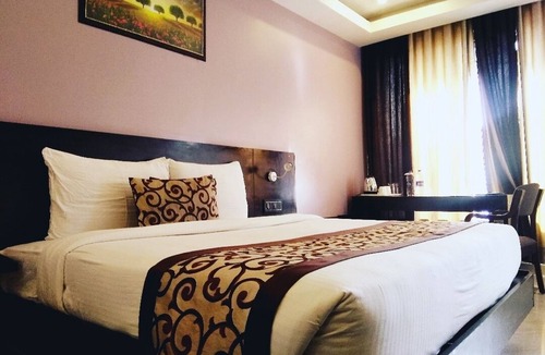 Auli Hotel | Hotel Vijay Paradise